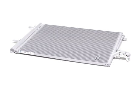 Конденсер кондиціонера NISSENS 940767