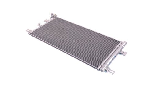 Конденсатор кондиціонера Audi A4 15+ NISSENS 941076