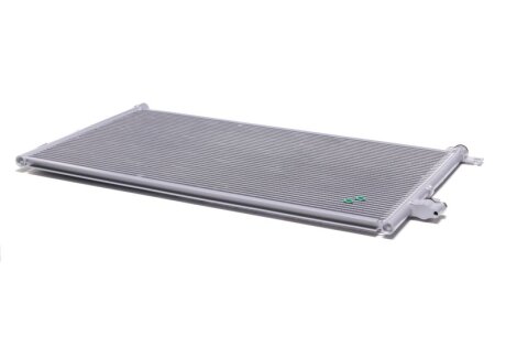 Конденсер кондиціонера FORD MONDEO III 01- -ua NISSENS 94586