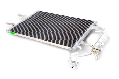 Радіатор кондиціонера First Fit NISSENS 94624