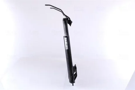 Радіатор кондиціонера NISSENS 94735