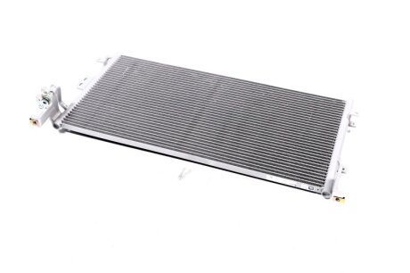 Радіатор кондиціонера NISSENS 94775