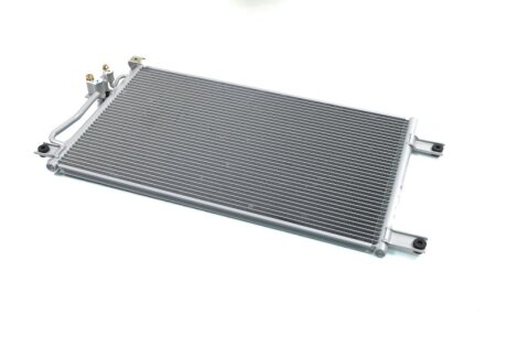 Конденсер кондіционера MITSUBISHI NISSENS 94790