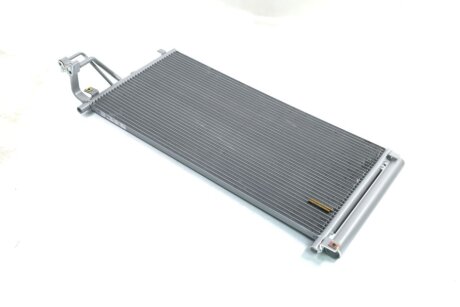 Конденсор кондиціонера GRANDEUR/XG/MAGENTIS 05- NISSENS 94804