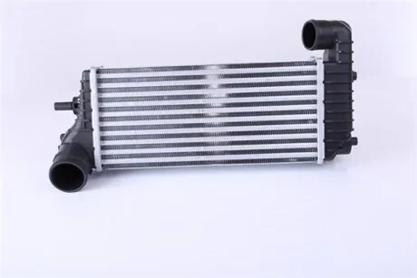 Радіатор наддуву NISSENS 96251