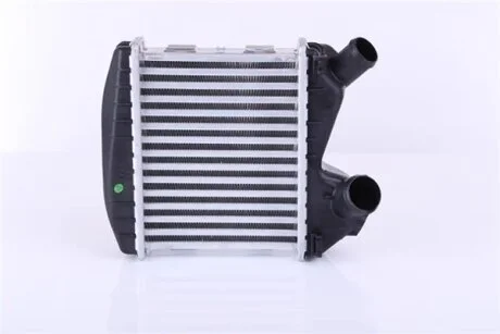 Радиатор наддува MCC SMART CITY-COUPE (98-) 0.8 CDI NISSENS 96499