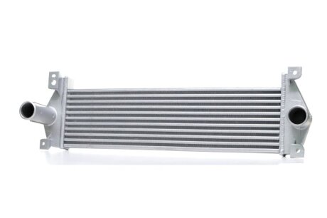 Радіатор наддуву SSANGYONG KYRON 05- -ua NISSENS 96651