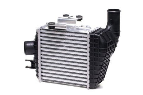 Інтеркулер NISSENS 96661