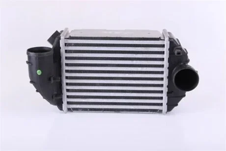Радіатор наддуву NISSENS 96690