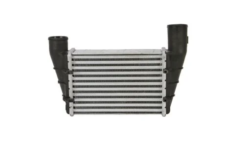 Інтеркулер AUDI; VW (вир-во Nissens) NISSENS 96896