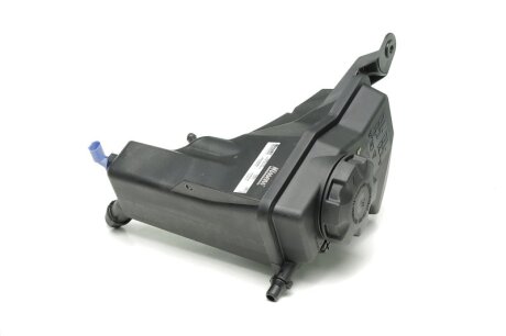 Бачок розширювальний (WITH SENSOR AND CAP) BMW 1 (2004-2011) / BMW 3 (2004-2013) / BMW X1 (2009-2015) -ua NISSENS 996153
