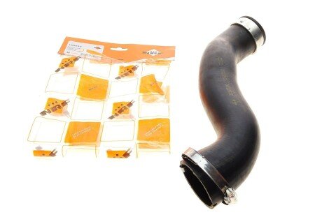 Патрубок інтеркулера MB (W204) 07-15 (R) OM646 (opt-om) NRF 166032