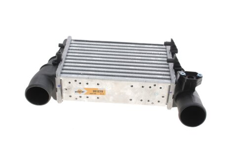 Радіатор інтеркулера Audi A4/A6/VW Passat 1.8/1.9TDI 95-05 UA63 NRF 30127A