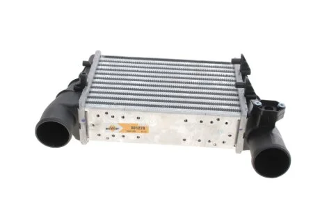 Радіатор інтеркулера Audi A4/A6/VW Passat 1.8/1.9TDI 95-05 UA63 NRF 30127A