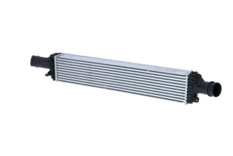 Радіатор інтеркулера Audi A4/A5/A6 2.0TFSI/2.7/3.0TDI 07-18/Porsche Macan 2.0i/3.0D 14- (opt-om) NRF 30189