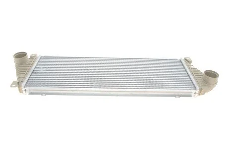 Радиатор интеркулера MB Sprinter TDI/CDI 96-06 UA63 NRF 30830