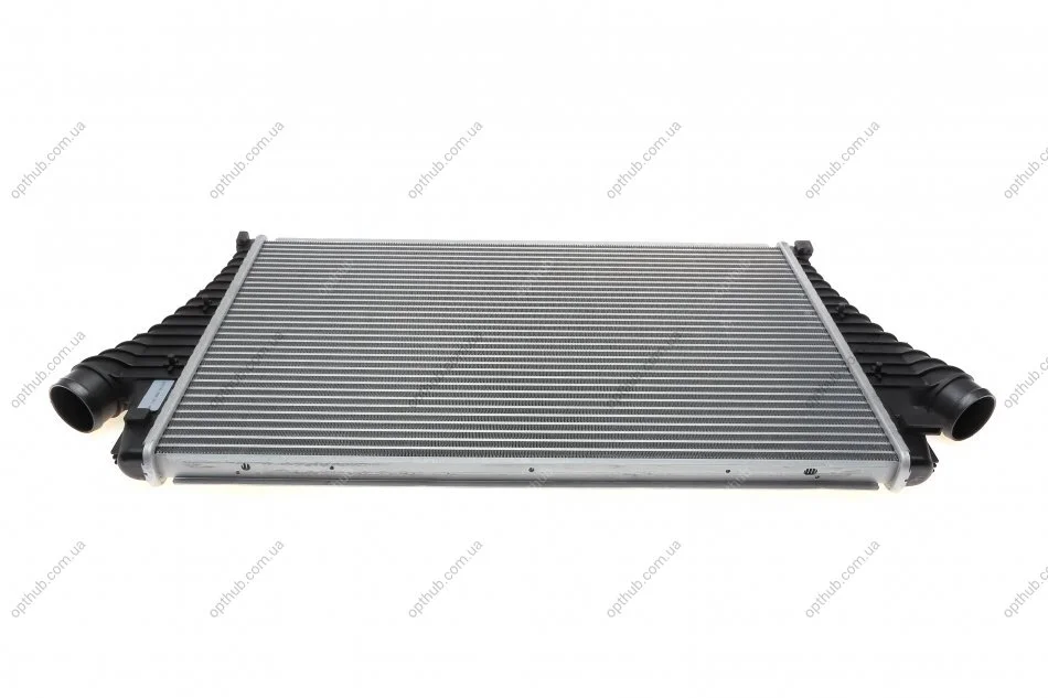 Радиатор интеркулера Opel Vectra/Signum 2.0T/2.2DTI 02-08/Cadillac BLS 2.0T 06- UA63 NRF 30858 (фото 1)