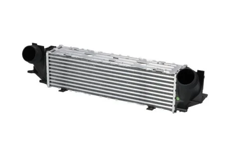 Радиатор интеркулера BMW 5 (F10/F11) 10-17 (opt-om) NRF 30965