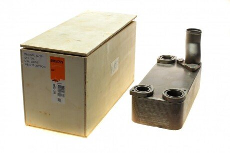 Радіатор масляний Daf 95 XF/CF85/XF95/Renault Magnum 12.0-14.0 97- (opt-om) NRF 31229