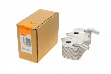 Радіатор масляний Opel Astra G/Vectra/Zafira A 2.0/2.2D 96- (теплообмінник) UA63 NRF 31233