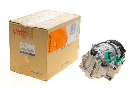 Компресор кондиціонера Hyundai Santa Fe III 2.0CRDI/2.2CRI 12- (opt-om) NRF 320020G