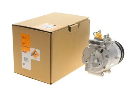 Компресор кондиціонера Ford Focus III 1.6 10- (opt-om) NRF 320147