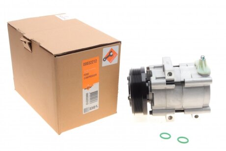 Компресор кондиціонера Ford Mondeo/Transit 1.8-2.5 00-06 UA63 NRF 32212