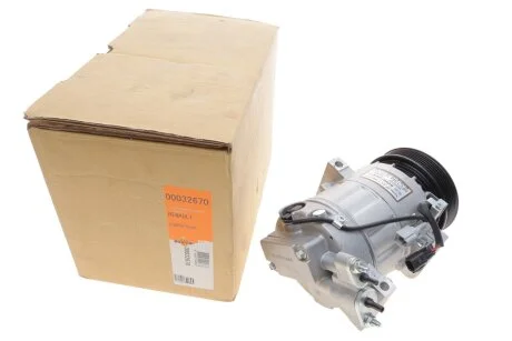 Компресор кондиціонера Renault Laguna 1.5 dCi 07-15 (opt-om) NRF 32670