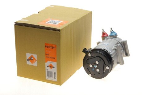 Компресор кондиціонера Ford Focus III/Galaxy II/Mondeo IV 1.6 07- (opt-om) NRF 32841