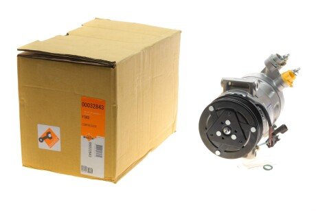Компресор кондиціонера Ford Focus/Transit/Tourneo/C-Max 1.0 EcoBoost 12- (opt-om) NRF 32843