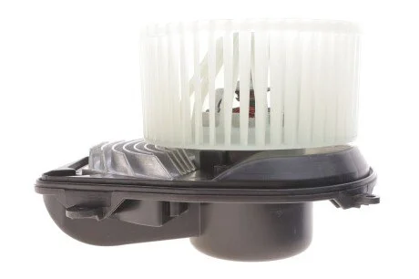 Моторчик пічки Audi A4/VW Passat 94-08 UA63 NRF 34009