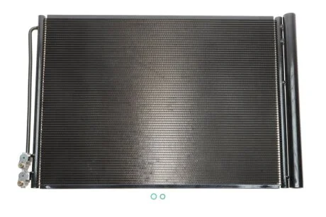 Радіатор кондиціонера BMW 5 (F10/F11)/6 (F12/F13) 08-18 UA63 NRF 350033