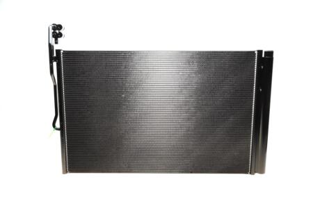 Радіатор кондиціонера (з осушувачем) VW Touareg 3.0-4.2/TDI/TSI/FSI 10-18 (opt-om) NRF 350324