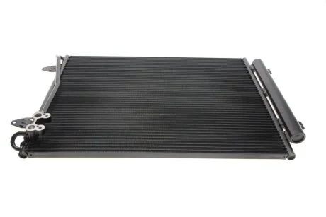 Радіатор кондиціонера (з осушувачем) VW Passat 1.4-3.6 05-16 UA63 NRF 35613