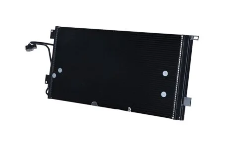Конденсатор кондиціонера AUDI Q7/PORSCHE Cayenne 02- (вир-во) NRF 35639