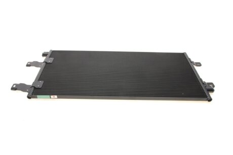 Радіатор кондиціонера Renault Master 2.5dci 06- UA63 NRF 35880