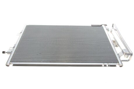 Радіатор кондиціонера (з осушувачем) Renault Clio III/Modus 1.5 dCi 05- (opt-om) NRF 35897