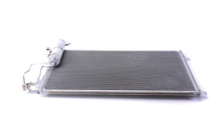 Радіатор кондиціонера (з осушувачем) Nissan Qashqai 1.5 07- (opt-om) NRF 35974