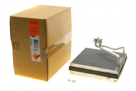 Радіатор кондиціонера VW Caddy/Golf/Skoda Octavia/Audi A3 1.2-2.0 04- (випаровувач) UA63 NRF 36109