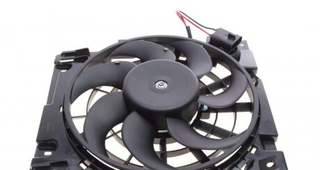 Вентилятор охолодження двигуна Opel Astra/Zafira 1.3-2.2 04- (з дифузором) UA63 NRF 47310