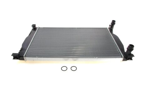 Радіатор охолодження Audi A4 1.6-2.0/1.9/2.0TDI 00-09/Seat Exeo 08-13 (економ клас) UA63 NRF 50539A