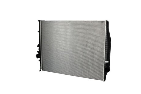 Радиатор охлаждения VOLVO FH 12, FM 10 NRF 519701