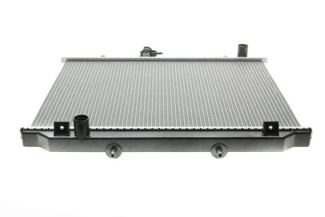 Радіатор охолодження Ford Maverick 2.7TD 96-98/Nissan Terrano 2.4/2.7TD 93-07 (opt-om) NRF 52082