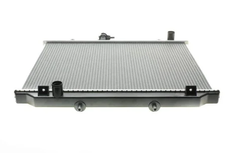 Радіатор охолодження Ford Maverick 2.7TD 96-98/Nissan Terrano 2.4/2.7TD 93-07 (opt-om) NRF 52082