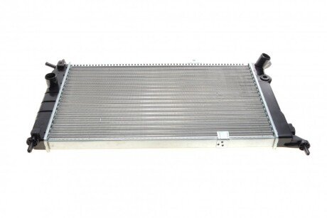 Радіатор охолодження Opel Astra F 1.4-2.0 91-99 UA63 NRF 52204