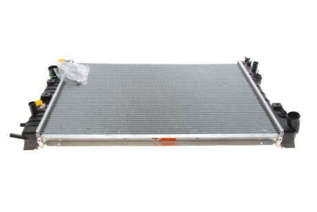 Радіатор охолодження Opel Omega B 2.5-3.2 94-03 (opt-om) NRF 529689