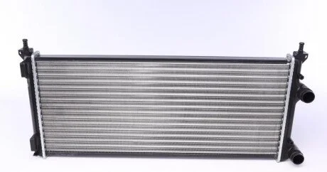 Радіатор охолодження Opel Astra 1.6 00-09 (opt-om) NRF 53245A