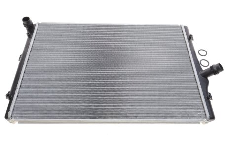 Радіатор охолодження VW Caddy III 1.6/2.0TDI 10- (AT/+/- AC) UA63 NRF 53425
