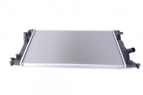 Радіатор охолодження Mazda 5 1.8-2.0 05- (opt-om) NRF 53465