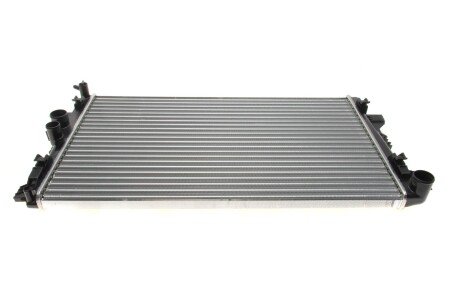 Радіатор охолодження MB Vito (W639) 03- (-/+AC) (opt-om) NRF 53801